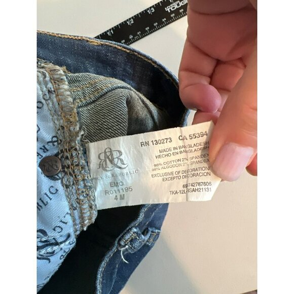 Rock & Republic Sz 4 Emo Style Skinny Jeans Medium Dark Wash EUC - Picture 8 of 9